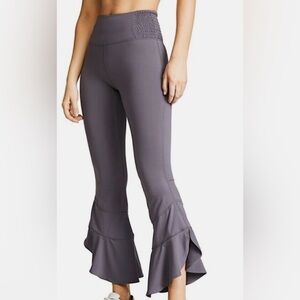 Free People Movement Starlight Legging Ruffle Crop Yoga Pant Small S NWT